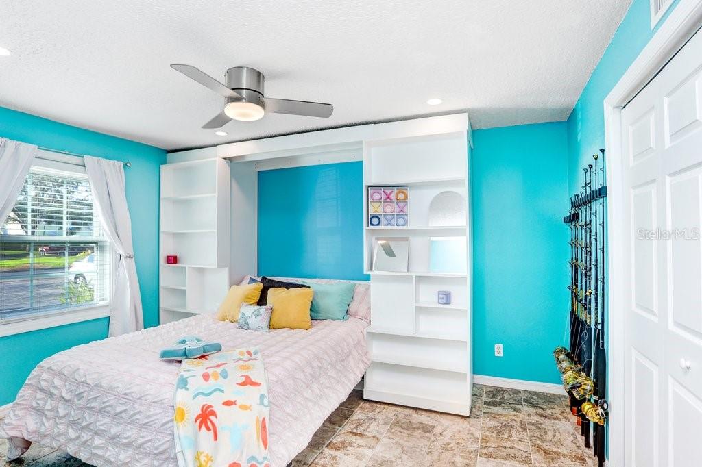 WATERSIDE AT COQUINA KEY SOUTH - Residential