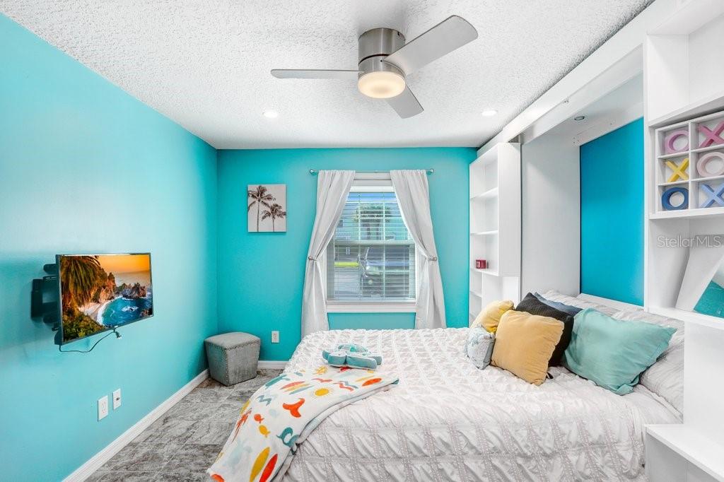 WATERSIDE AT COQUINA KEY SOUTH - Residential