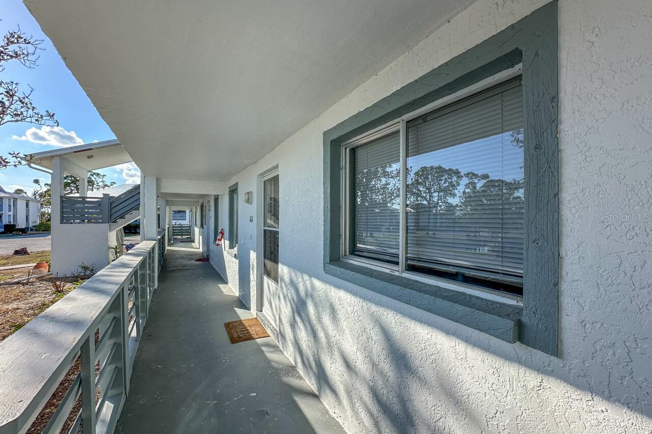 This 2BD-2BA condo at Fiddlers' Green is situated on the ground floor, adjacent to a tranquil nature preserve and a picturesque lake. Fiddlers Green is celebrated for its dynamic and lively community, providing a wealth of activities and a suite of amenities including a heated pool, tennis courts, pickleball, shuffleboard, community barbecues, an exercise room, and trails for walking and biking. Upgrades to this condo feature a new roof, air conditioning, and ductwork. The interior boasts fresh appliances, paint, and a beautifully appointed new shower. Located near Boca Grande, renowned for world-class tarpon fishing, full-service marinas, multiple distinguished golf courses, convenient airport access, and three Englewood beaches, Fiddlers' Green offers an idyllic lifestyle akin to living in paradise.