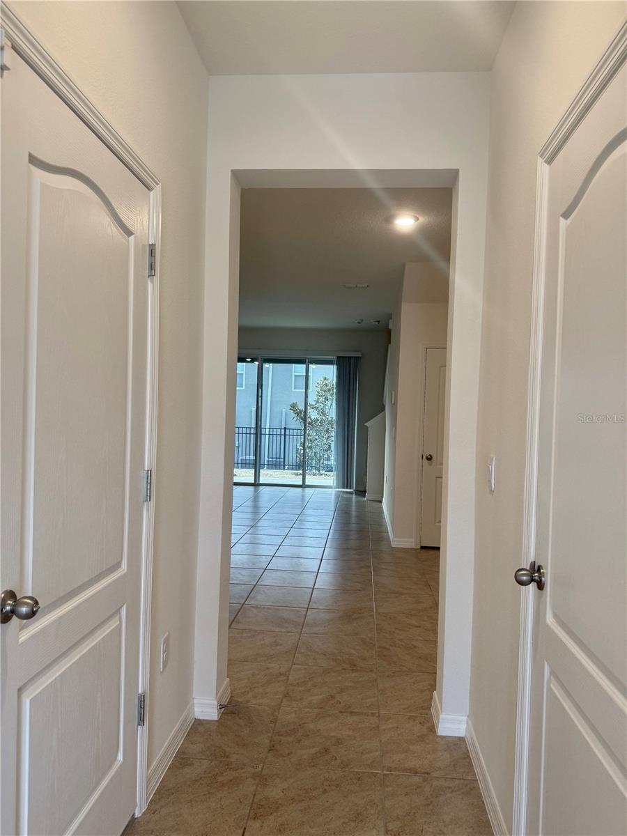 BRENTWOOD TWNHMS PH 1 - Residential Lease