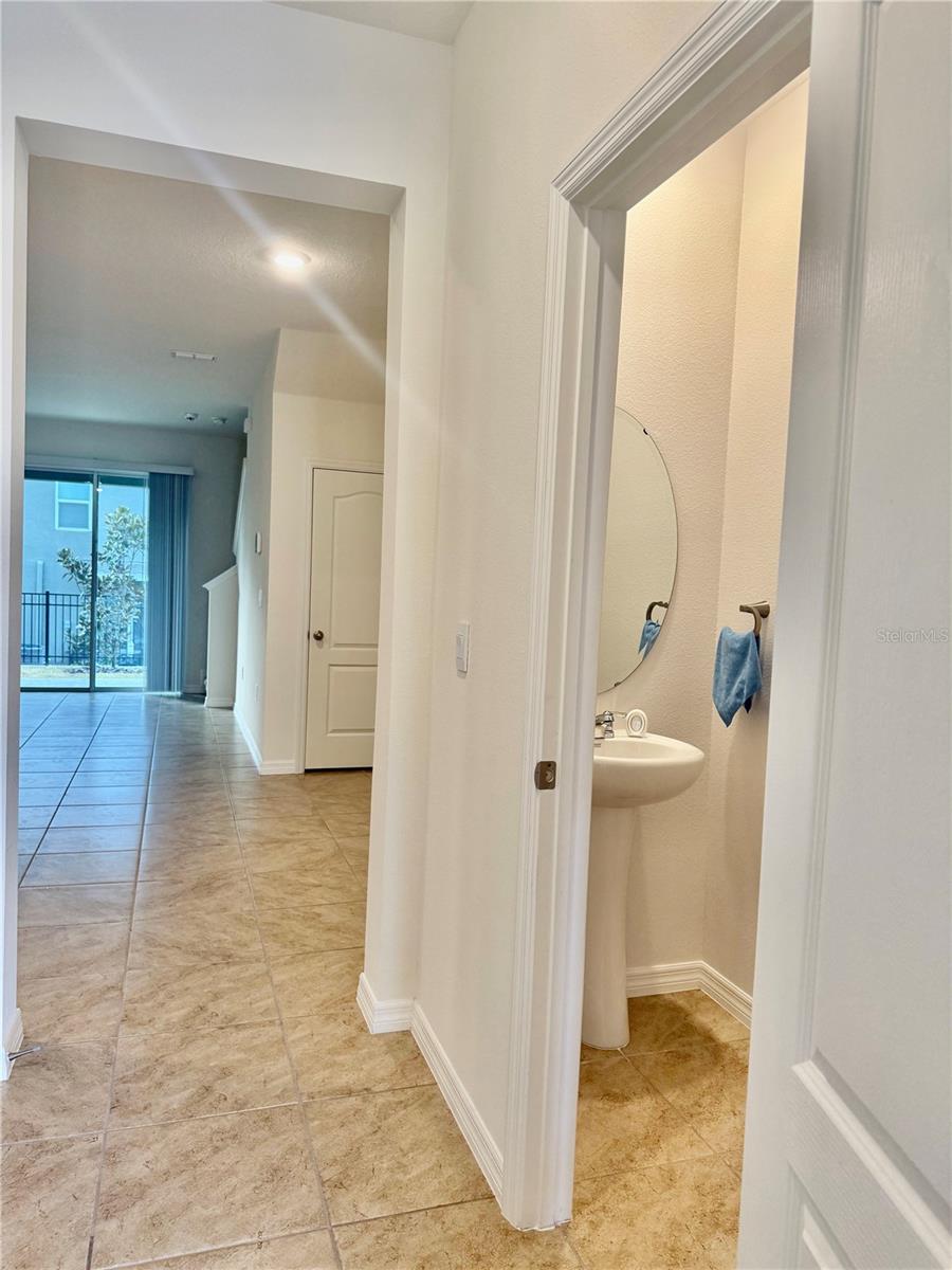 BRENTWOOD TWNHMS PH 1 - Residential Lease