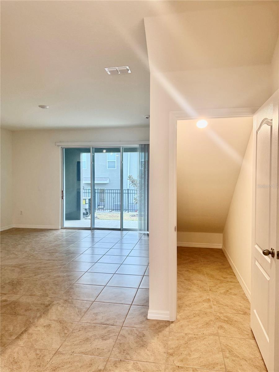 BRENTWOOD TWNHMS PH 1 - Residential Lease