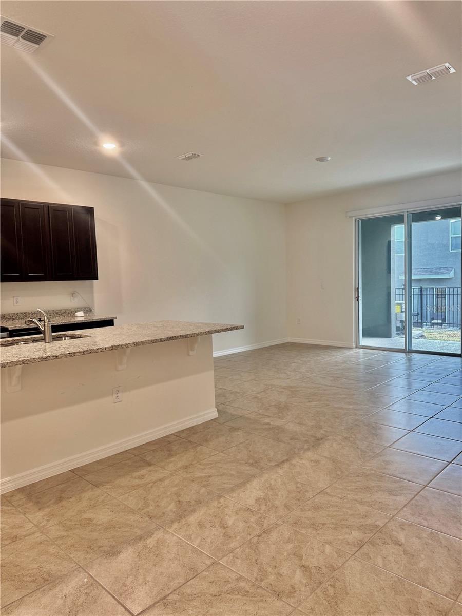 BRENTWOOD TWNHMS PH 1 - Residential Lease