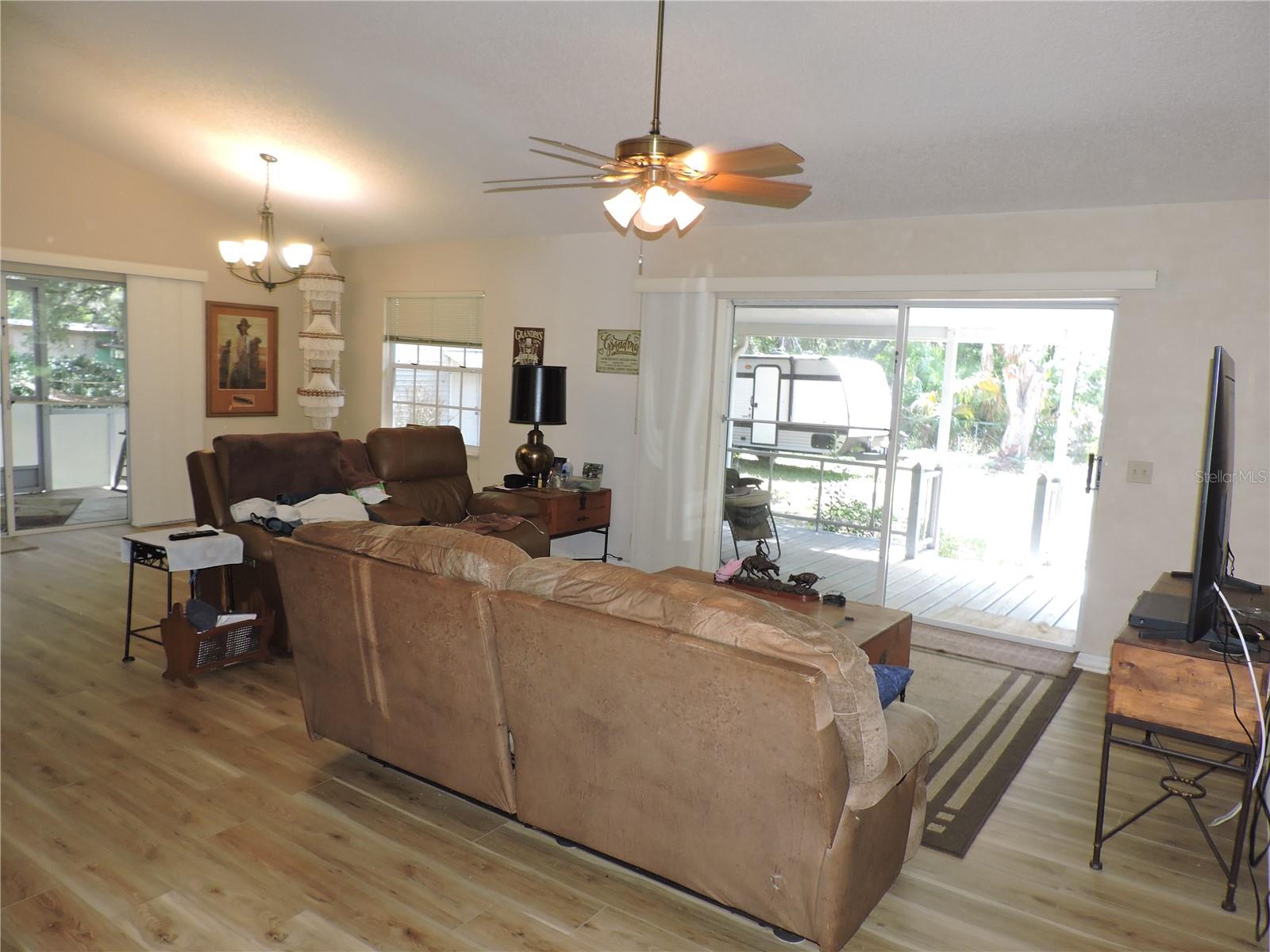 FAIRMONT - Residential