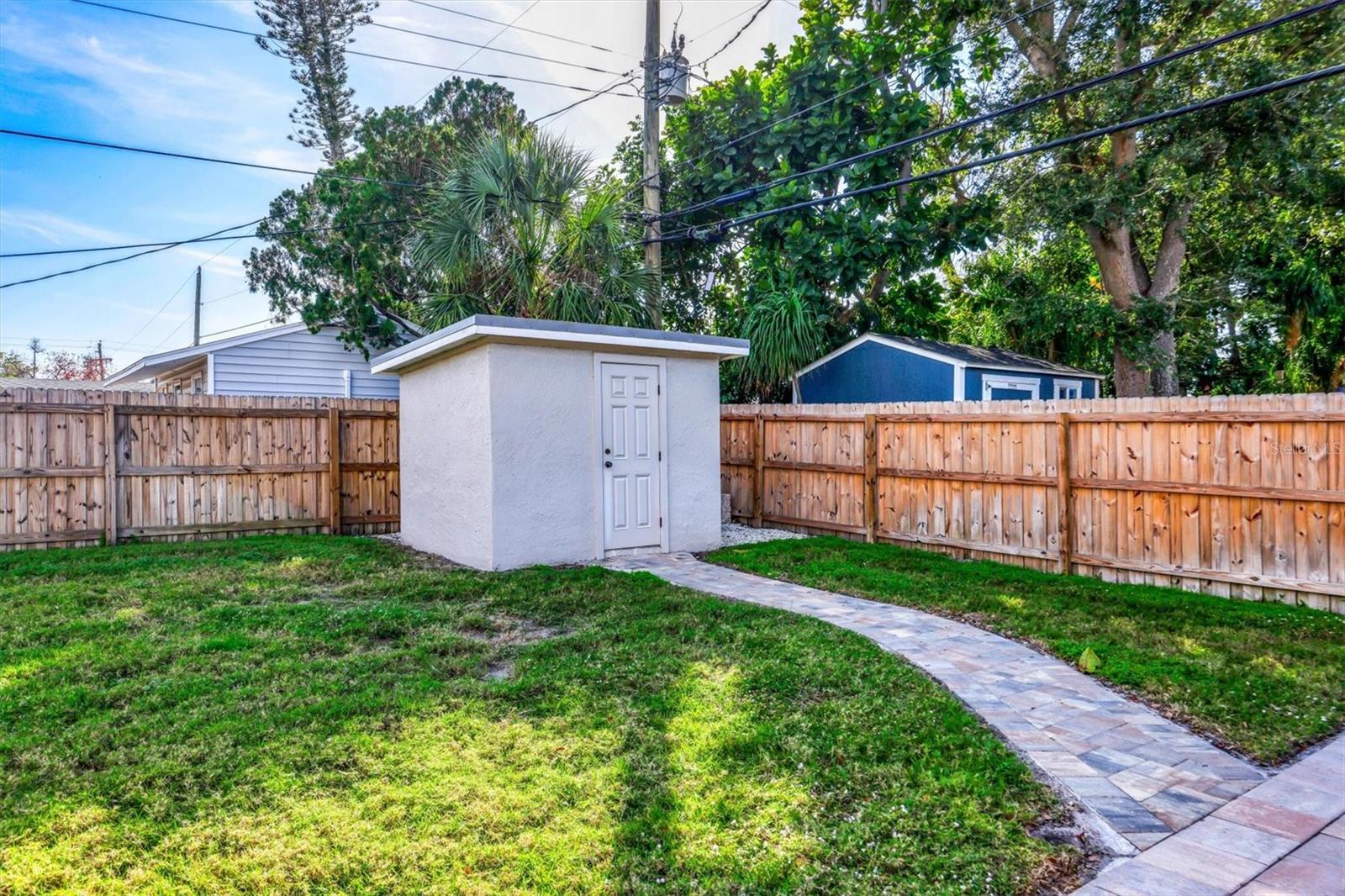 BAYSHORE GARDENS SEC 1 - Residential