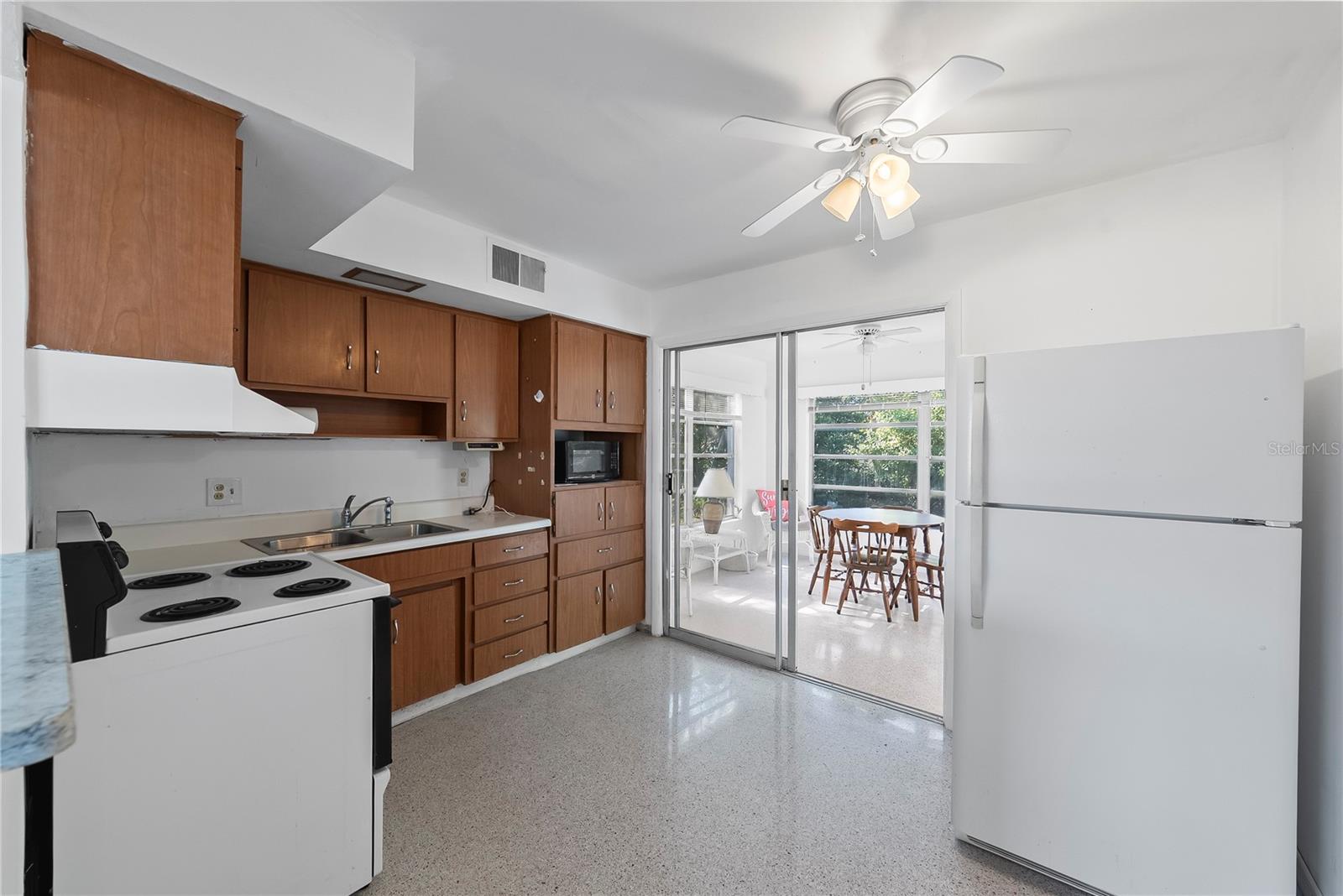 JASMINE LAKES - Residential