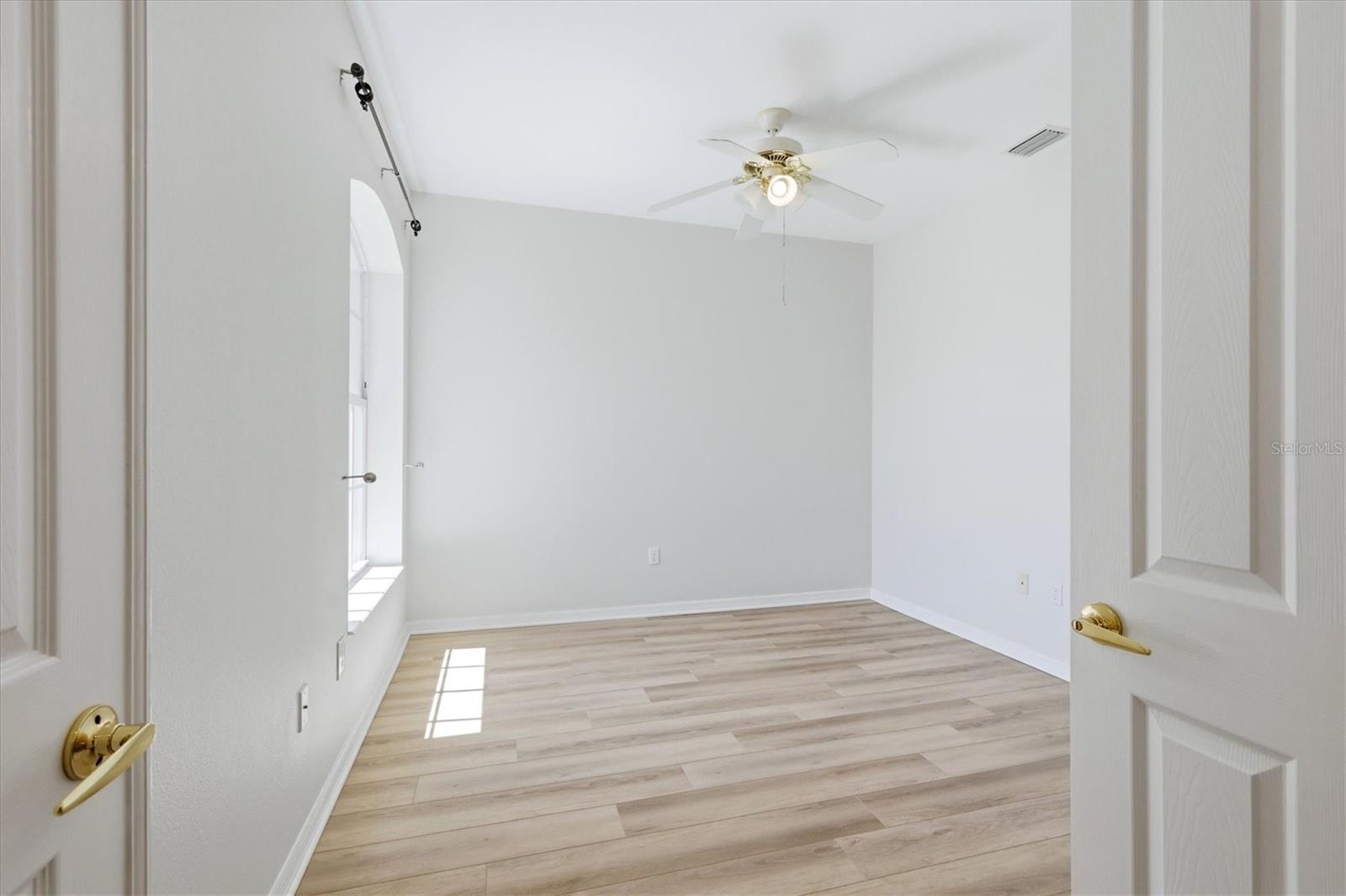 ARIELLE ON PALMER RANCH - Residential Lease