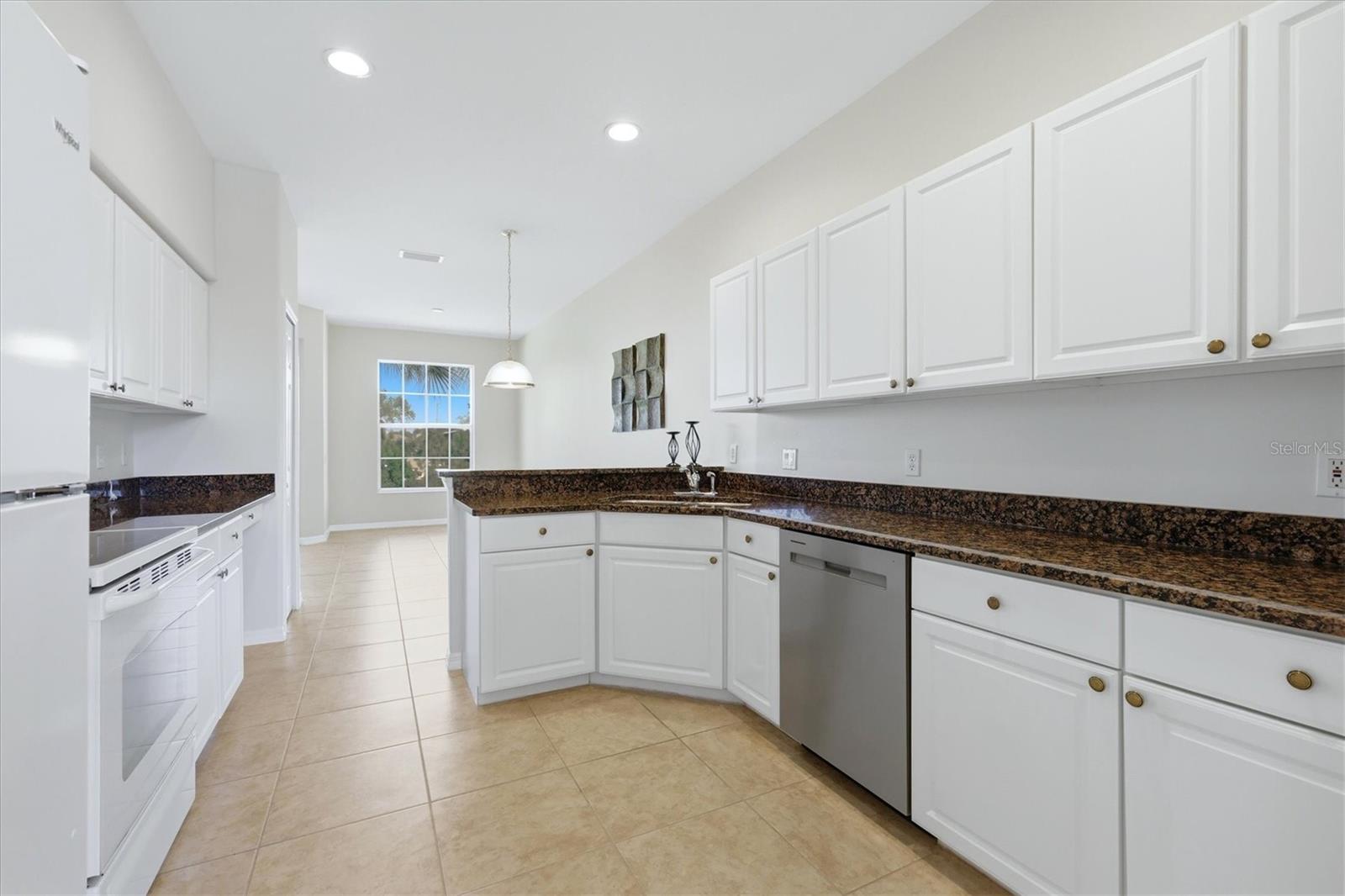 ARIELLE ON PALMER RANCH - Residential Lease