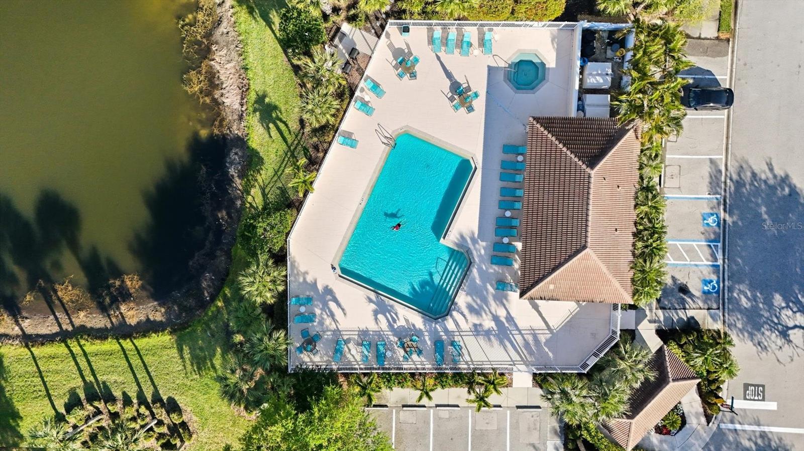 ARIELLE ON PALMER RANCH - Residential Lease