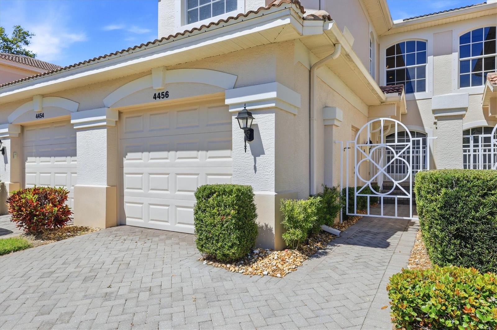 ARIELLE ON PALMER RANCH - Residential Lease