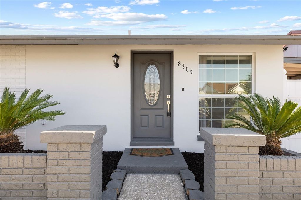 Photo of 8309 Dasa Pl, Tampa, FL 33615 (MLS # TB8484745)