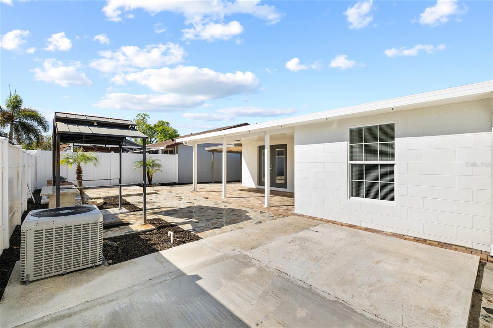 WOODBRIDGE PARK UNIT 3 - Residential