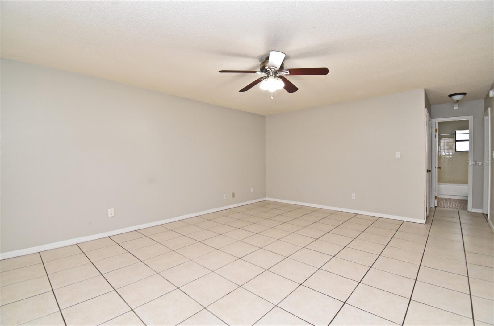 FERNBROOK TRAILS PH 3 - Residential Lease