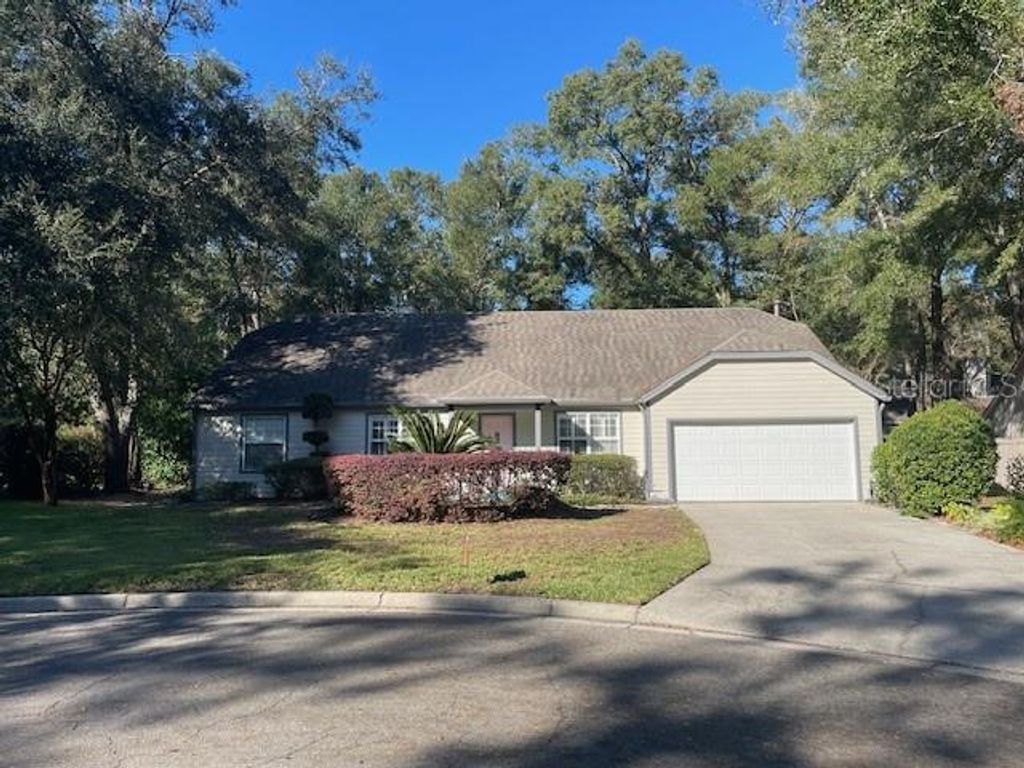 Photo of 5658 SW 104th Terrace, Gainesville, FL 32608 (MLS # GC536197)