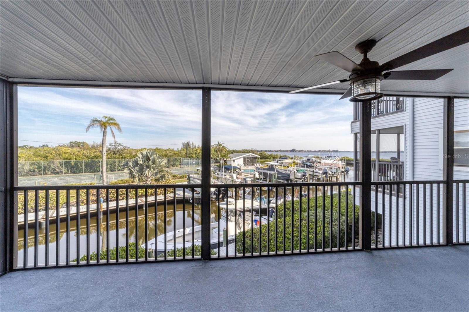 RIVER PLACE - Residential