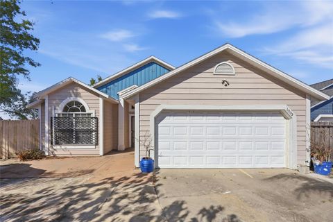 Photo of 1005 Delnova Lane, Orlando, FL 32818 (MLS # O6392728)