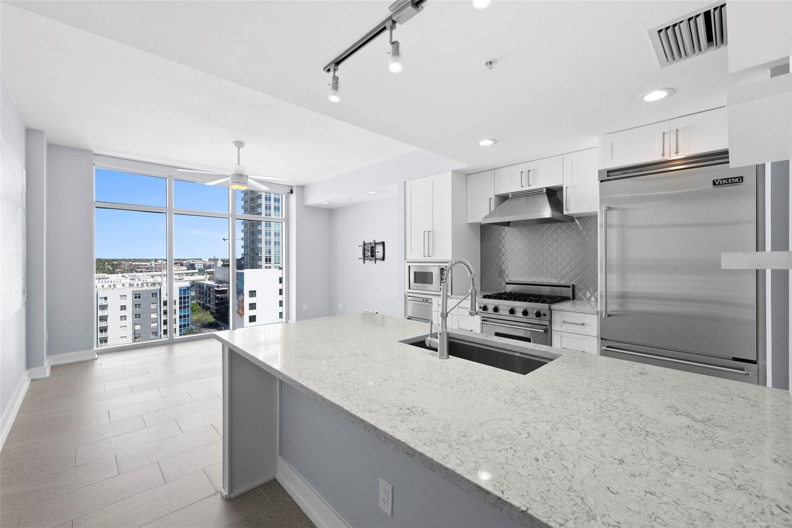 1208 E KENNEDY BOULEVARD 925