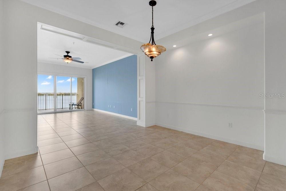8749 THE ESPLANADE 22