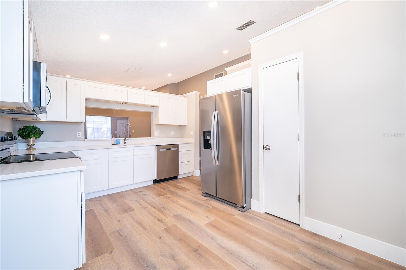 RIVERSIDE AT TWIN RIVERS UN 1 - Residential