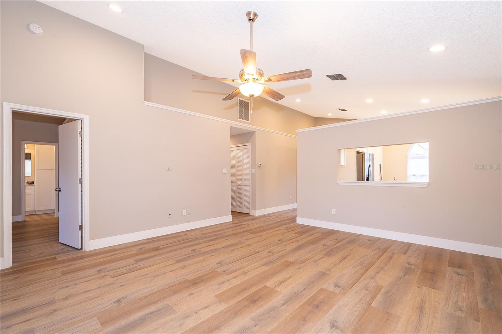 RIVERSIDE AT TWIN RIVERS UN 1 - Residential