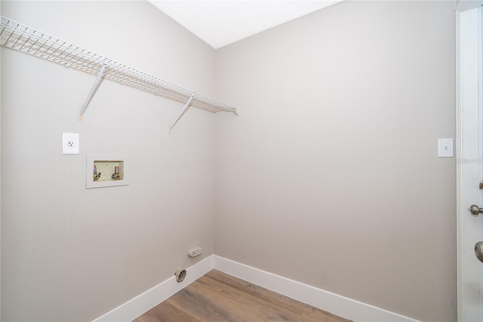 RIVERSIDE AT TWIN RIVERS UN 1 - Residential