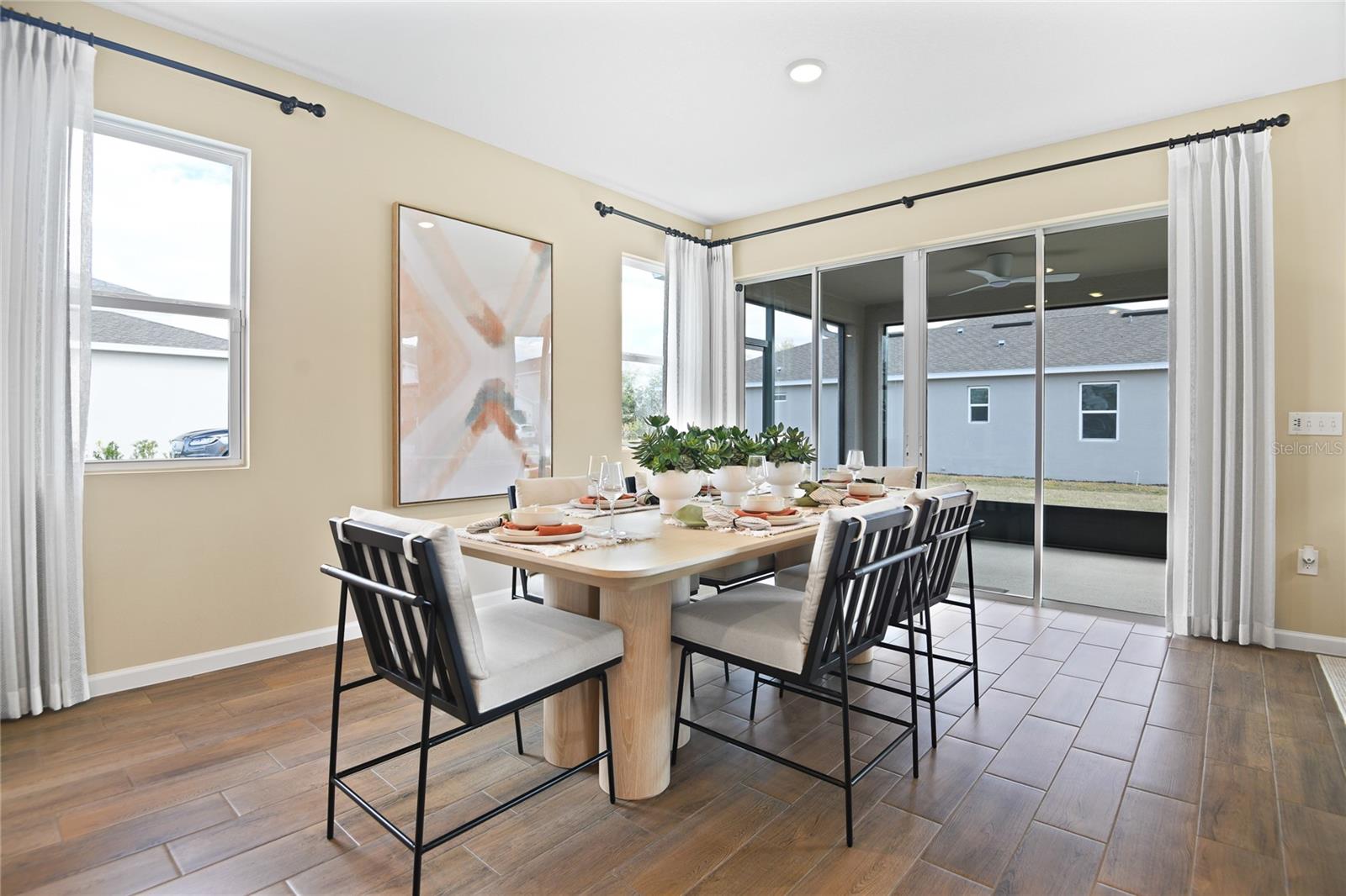 MAPLE RIDGE - Residential