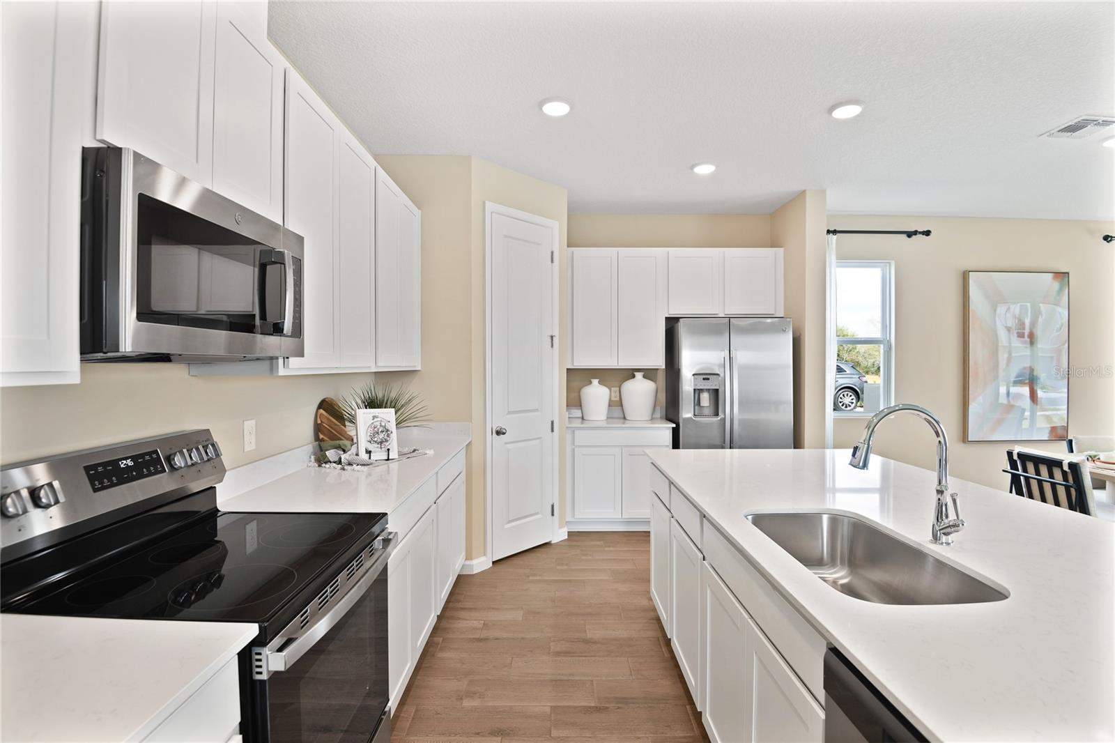 MAPLE RIDGE - Residential