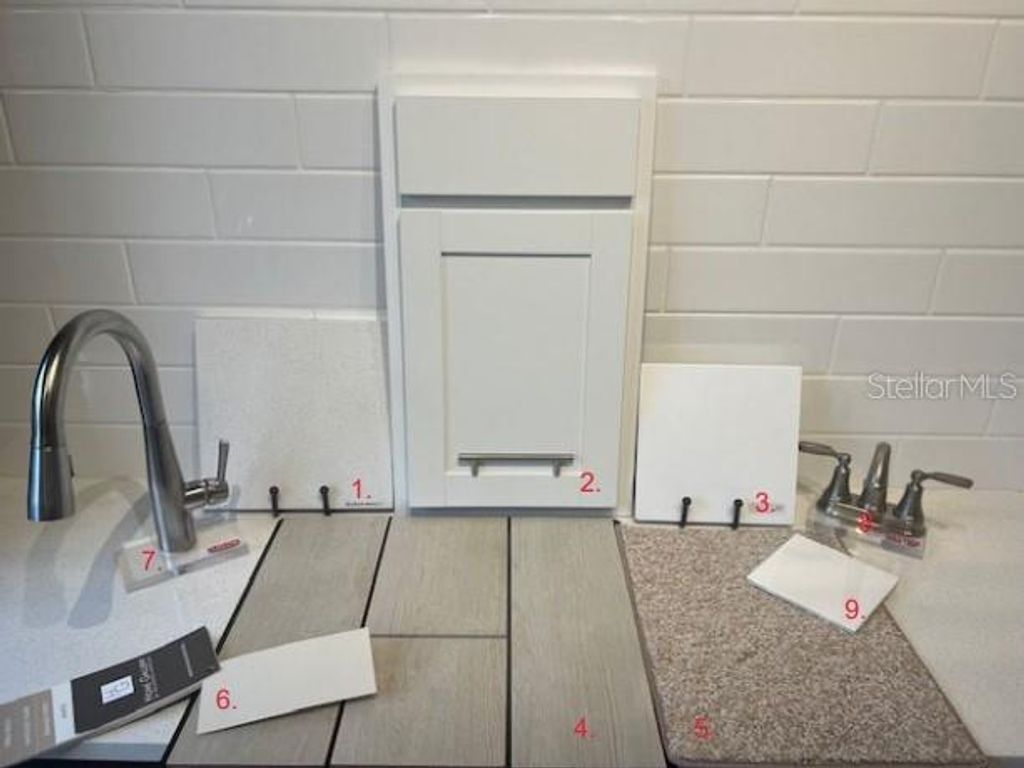 Photo of 2910 27th Avenue E, Palmetto, FL 34221 (MLS # S5146666)