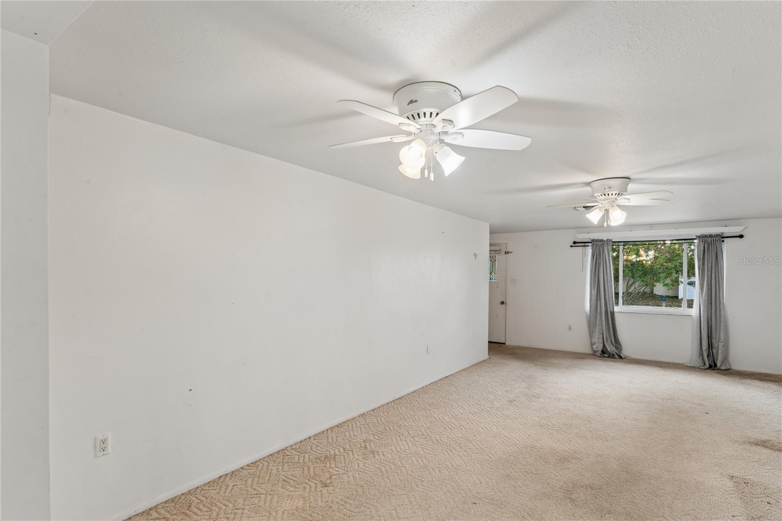 LA VILLA GARDENS - Residential