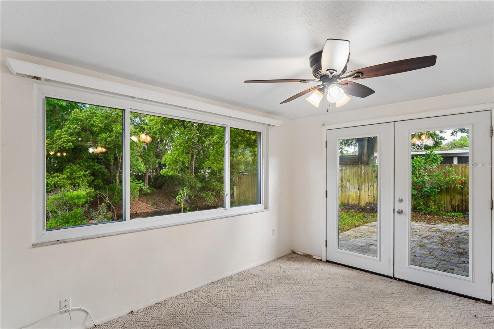 LA VILLA GARDENS - Residential