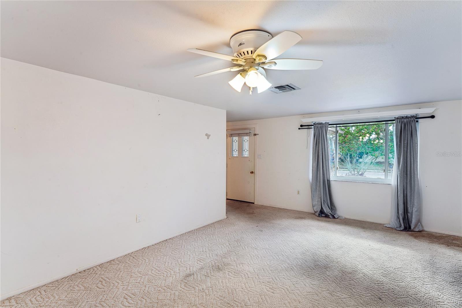 LA VILLA GARDENS - Residential