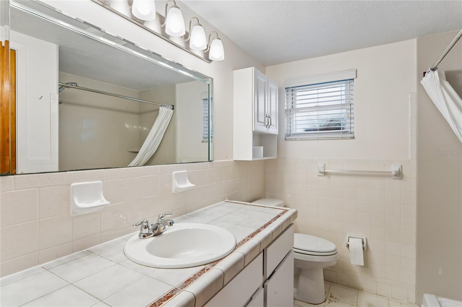 LA VILLA GARDENS - Residential