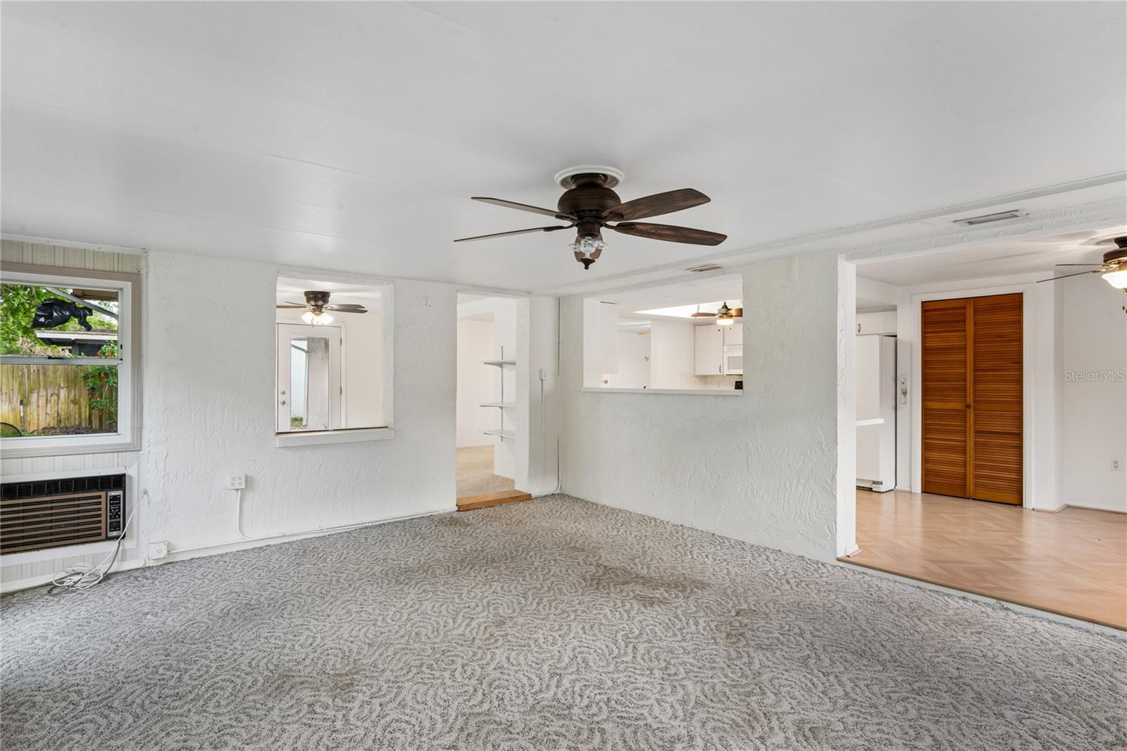 LA VILLA GARDENS - Residential