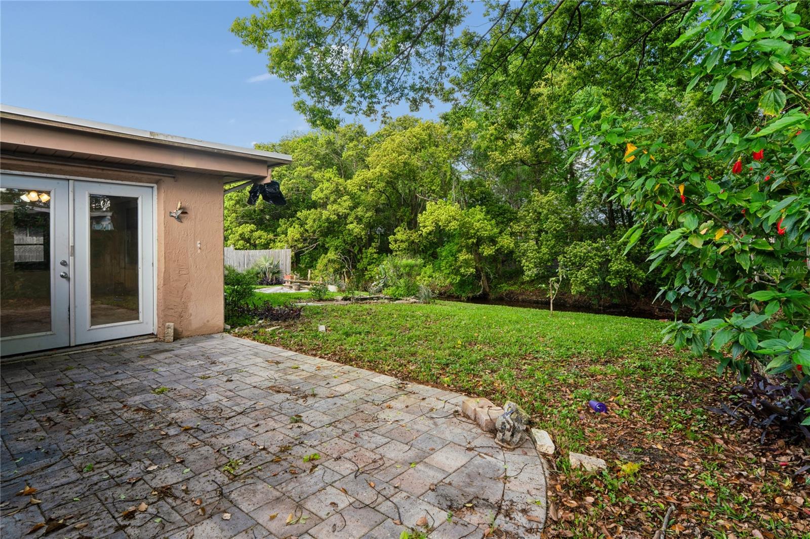 LA VILLA GARDENS - Residential