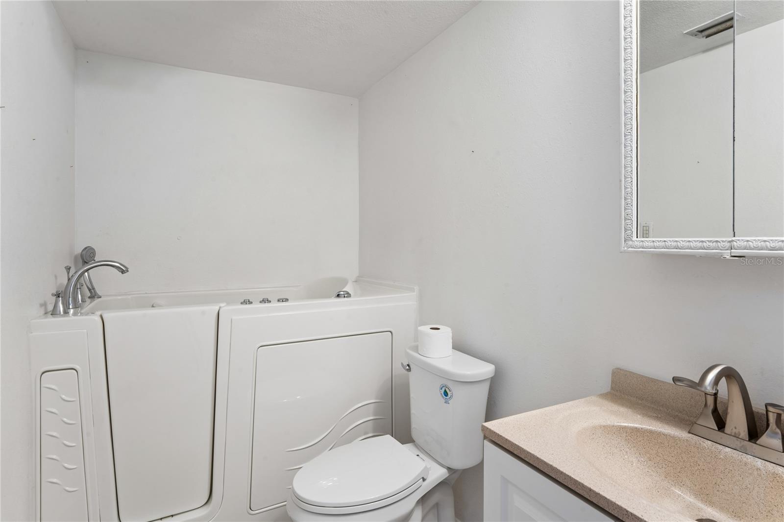 LA VILLA GARDENS - Residential