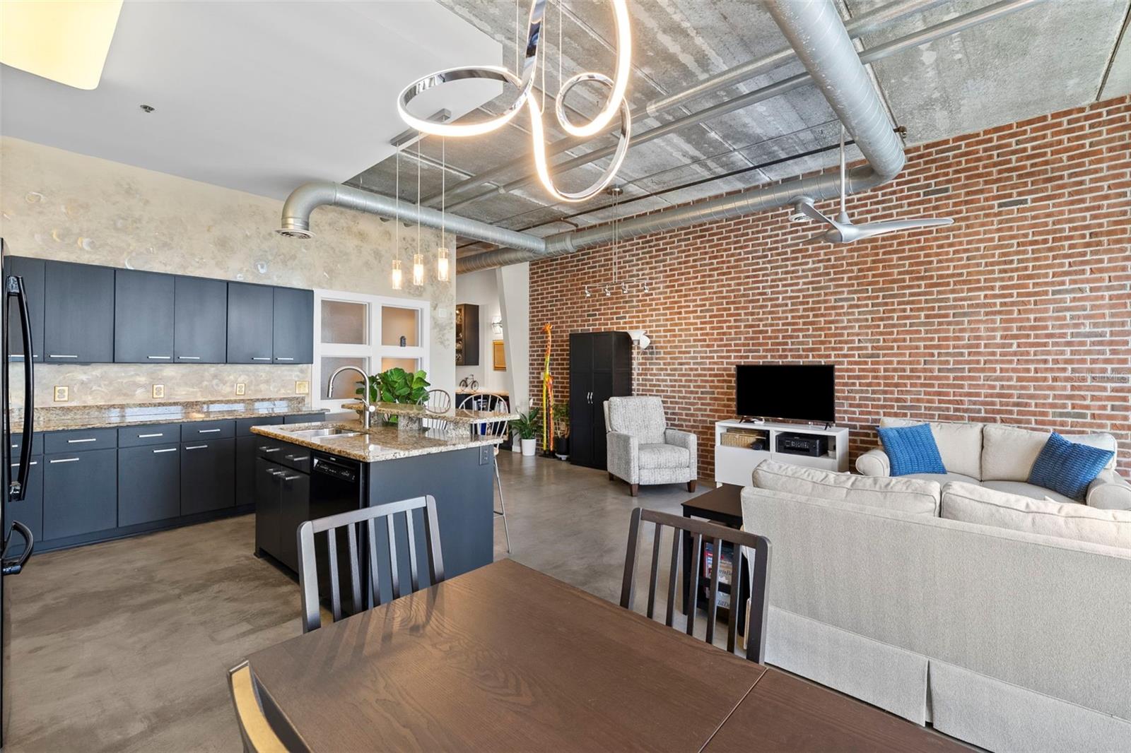 MC NULTY LOFTS CONDO - Residential