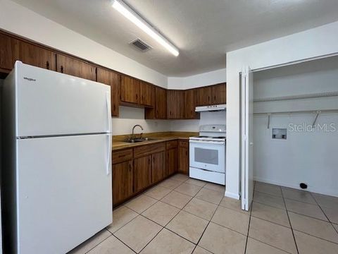 Tiny photo for 1902 NE 17th Place, Ocala, FL 34470 (MLS # OM717618)