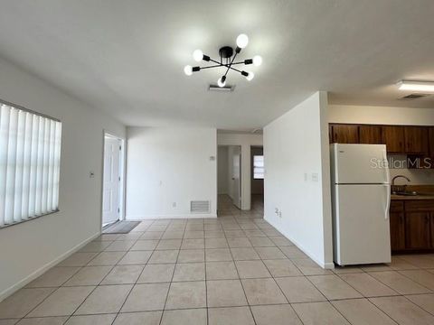 Tiny photo for 1902 NE 17th Place, Ocala, FL 34470 (MLS # OM717618)