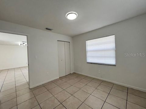 Tiny photo for 1902 NE 17th Place, Ocala, FL 34470 (MLS # OM717618)