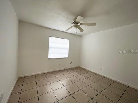 Tiny photo for 1902 NE 17th Place, Ocala, FL 34470 (MLS # OM717618)