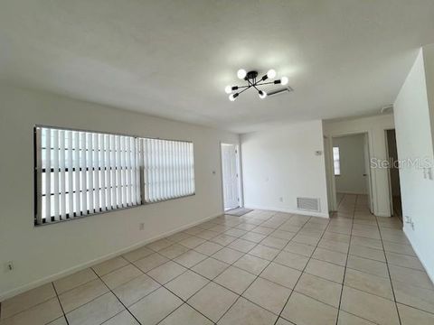 Tiny photo for 1902 NE 17th Place, Ocala, FL 34470 (MLS # OM717618)