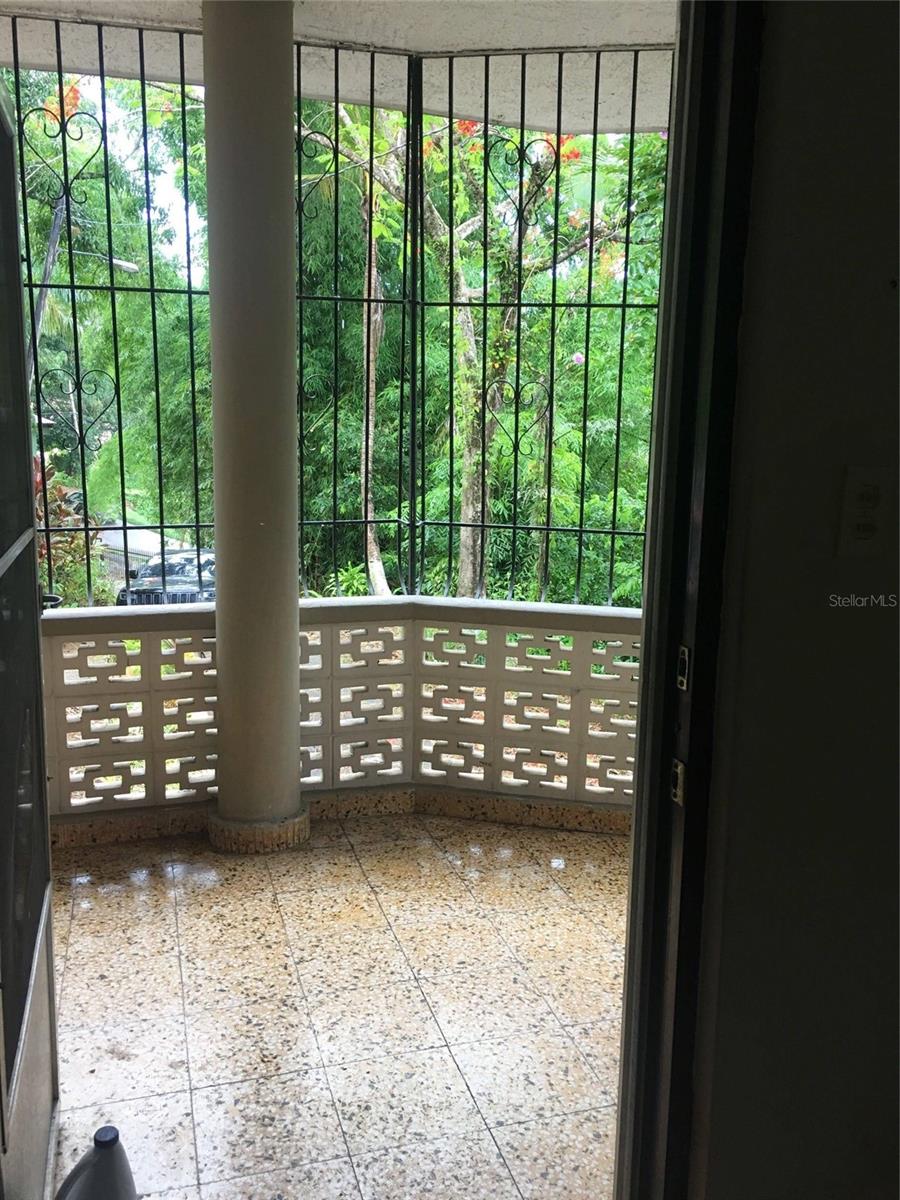 BARRIO QUEMADO - Residential