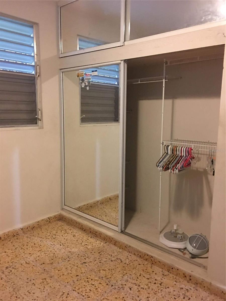 BARRIO QUEMADO - Residential