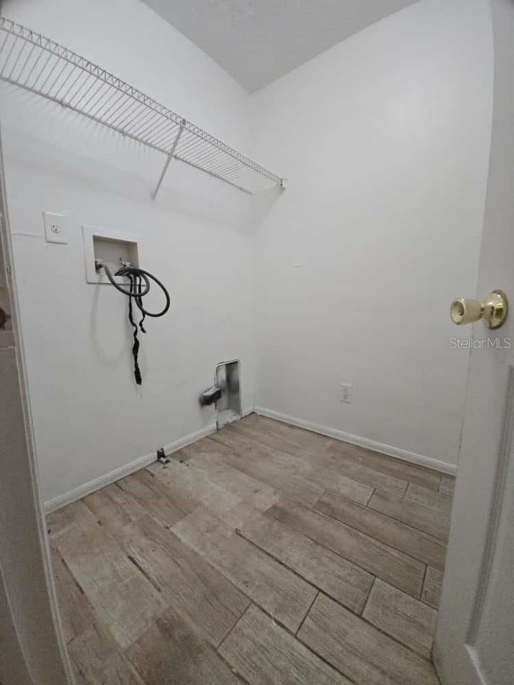 WESTSIDE TWNHMS-PH 05 A B & C - Residential Lease