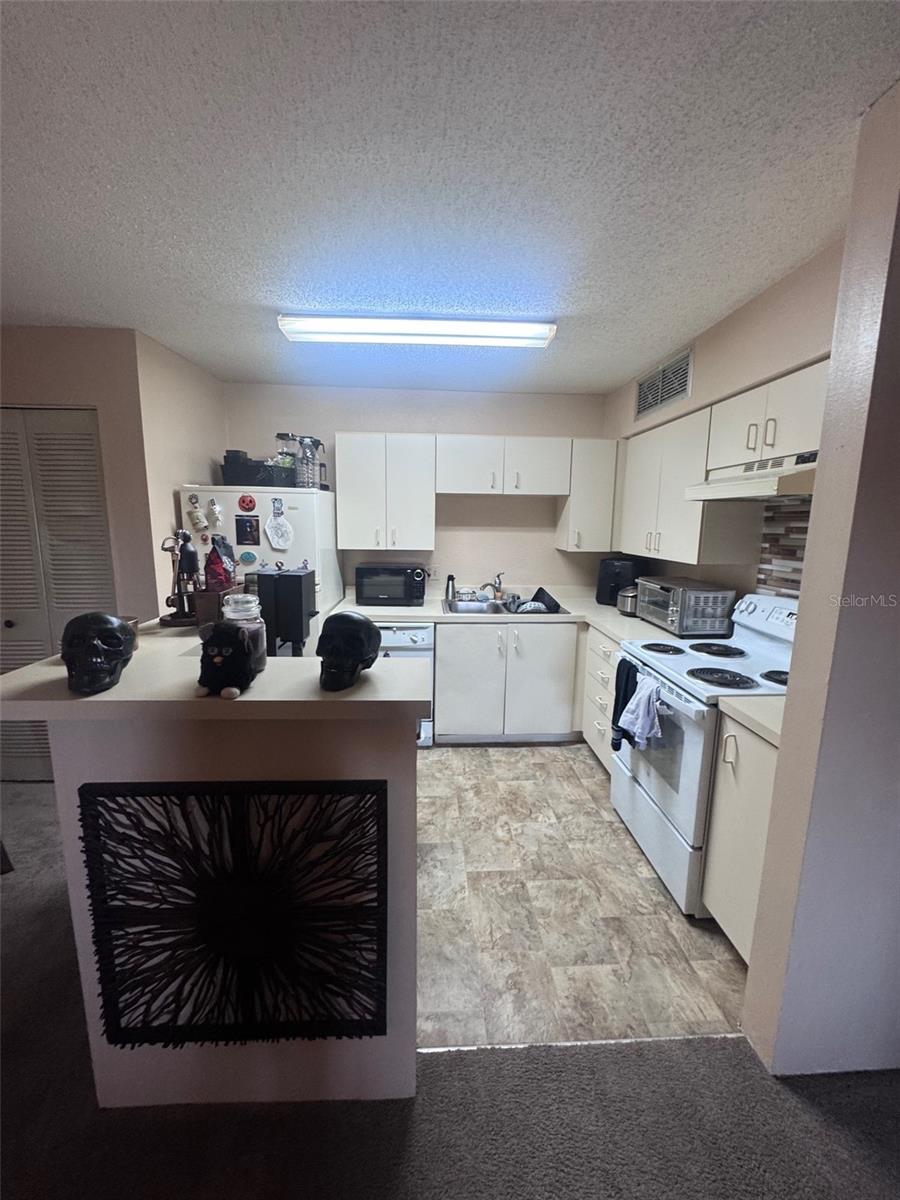320 FORESTWAY CIRCLE 203