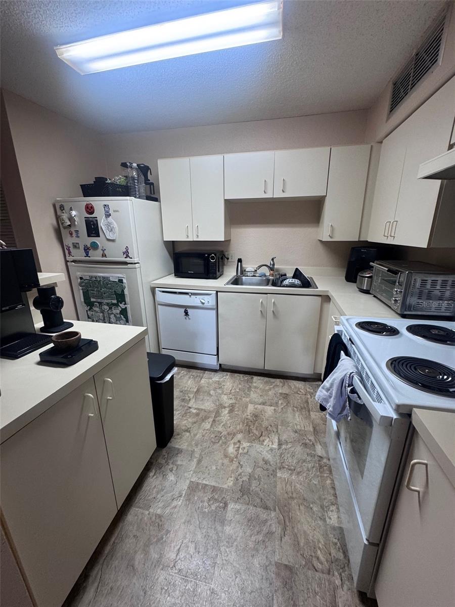 LAKEWOOD PARK A CONDO - Residential