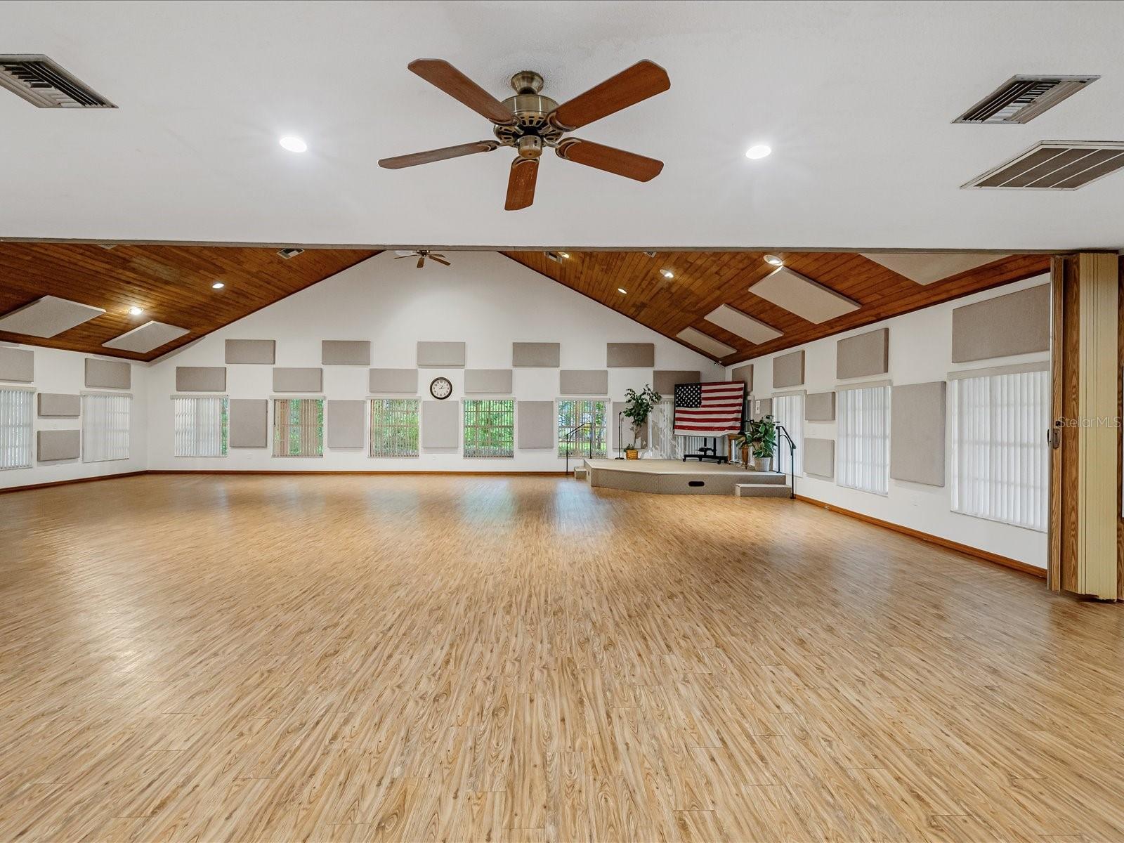 HUNT RIDGE - Residential