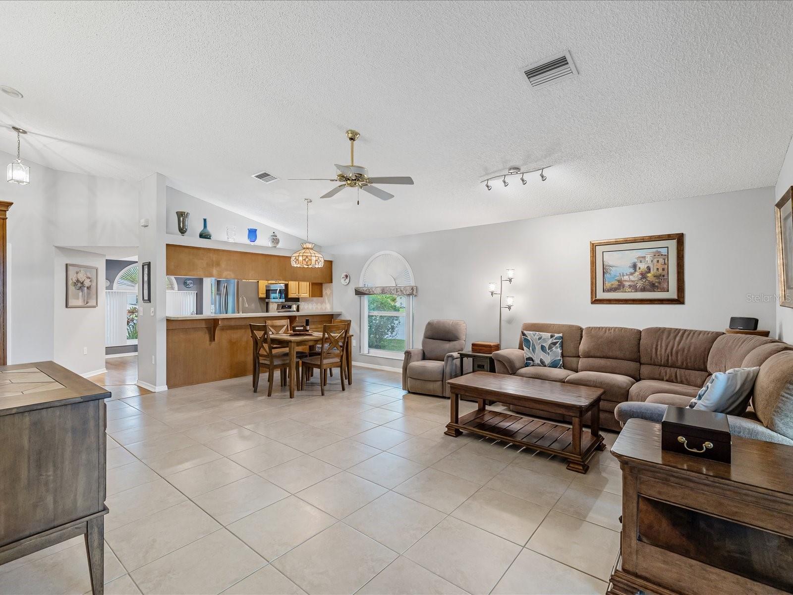 HUNT RIDGE - Residential