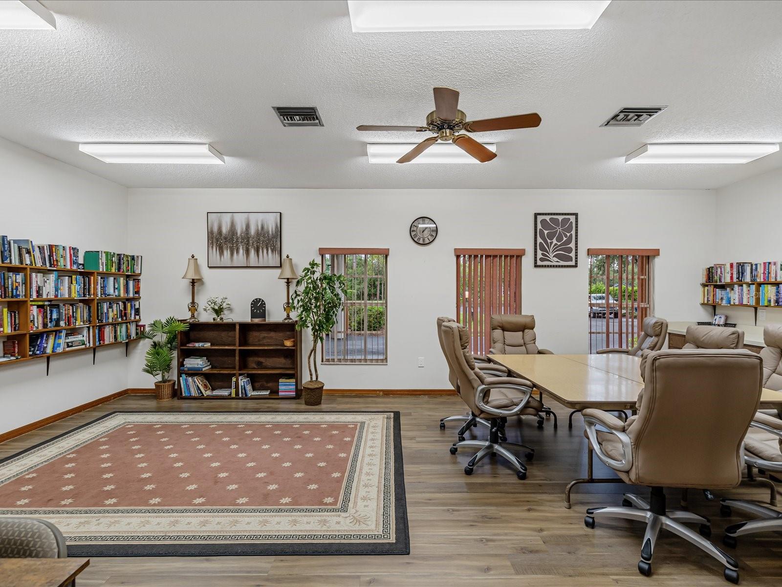 HUNT RIDGE - Residential
