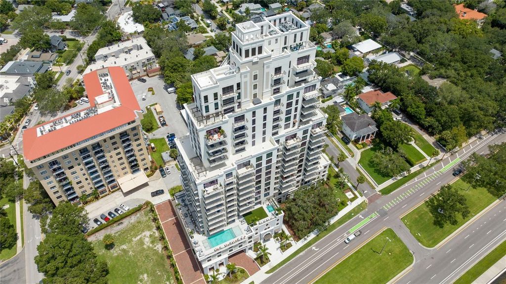 Photo of 2103 Bayshore Boulevard #1701, Tampa, FL 33606 (MLS # TB8443825)